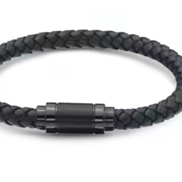 NWT Magnetic Lock Bracelet - Picture 4 of 7